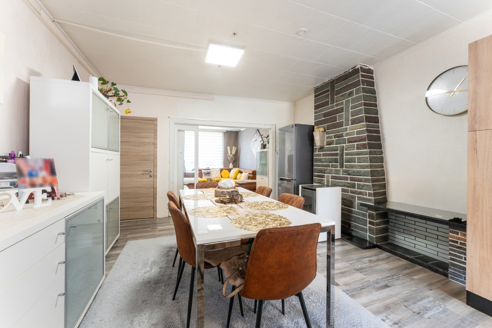 Centrale rijwoning met drie slaapkamers en terras in hartje Roeselare - foto 4