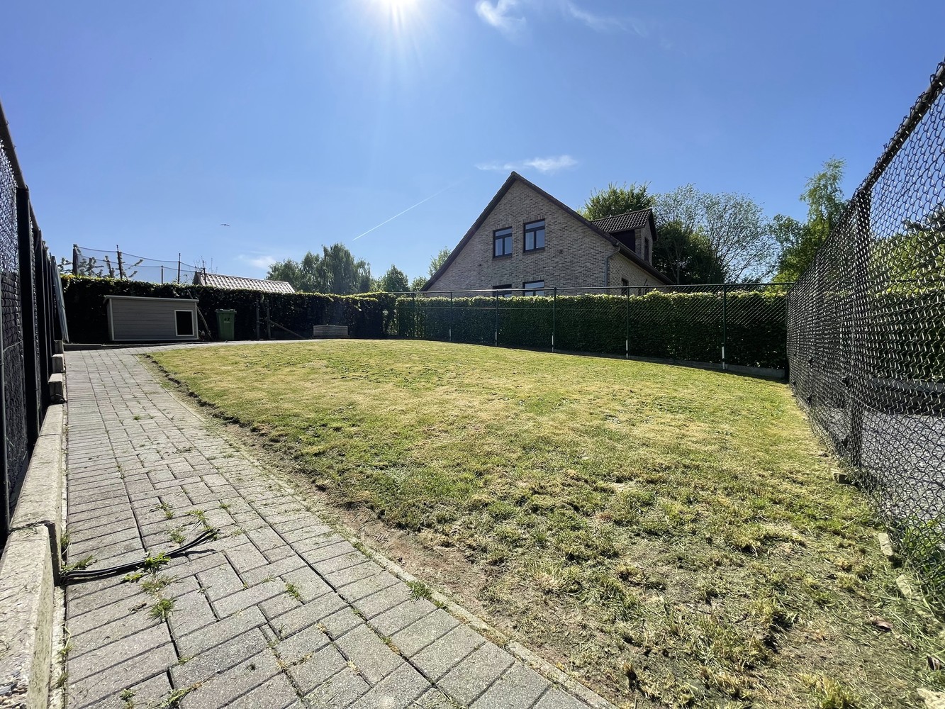 Halfopen bebouwing bestaande uit polyvalent gelijkvloers met woonst - foto 5