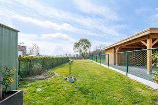 Wandel binnen in deze oase van rust en gezelligheid. Op Bautschoot 39 in Eksaarde voelt u zich meteen thuis! Binnenkomen doen we via de...