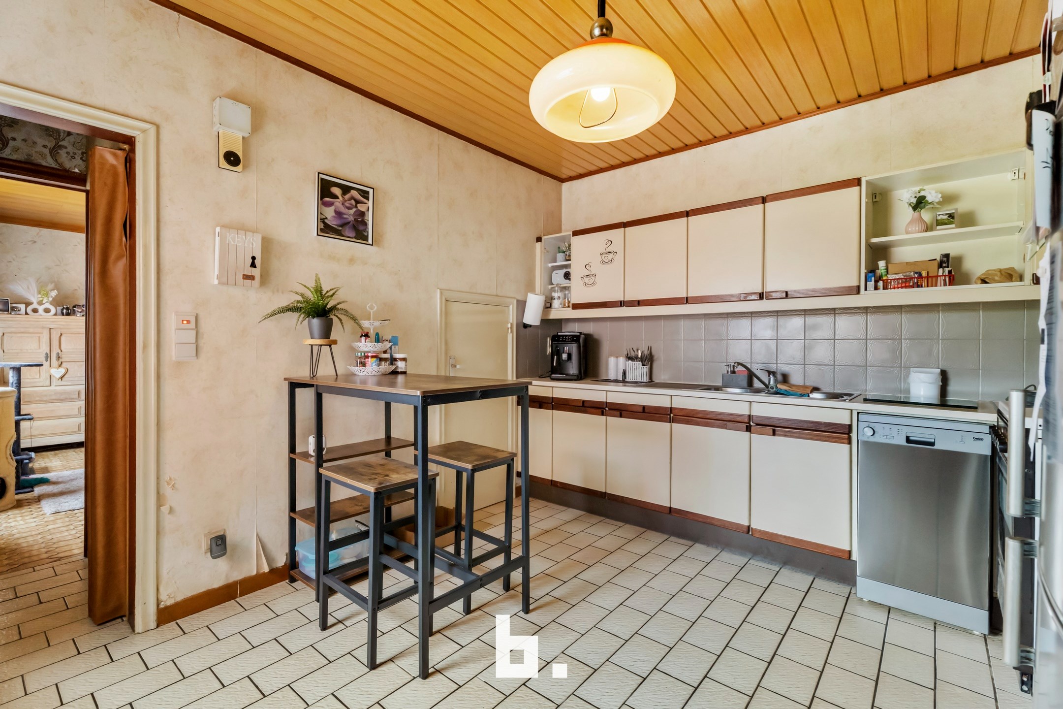 Charmante alleenstaande woning met ruime tuin en garage op 1.214 m² - foto 4