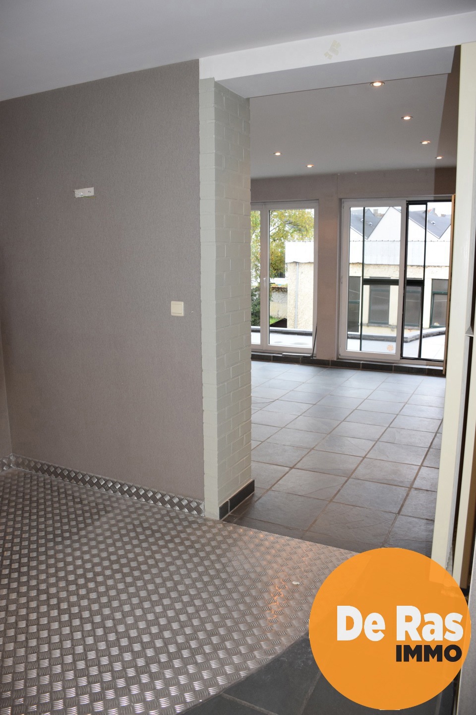 AALST - Centraal gelegen bel-etagewoning met magazijn - foto 4