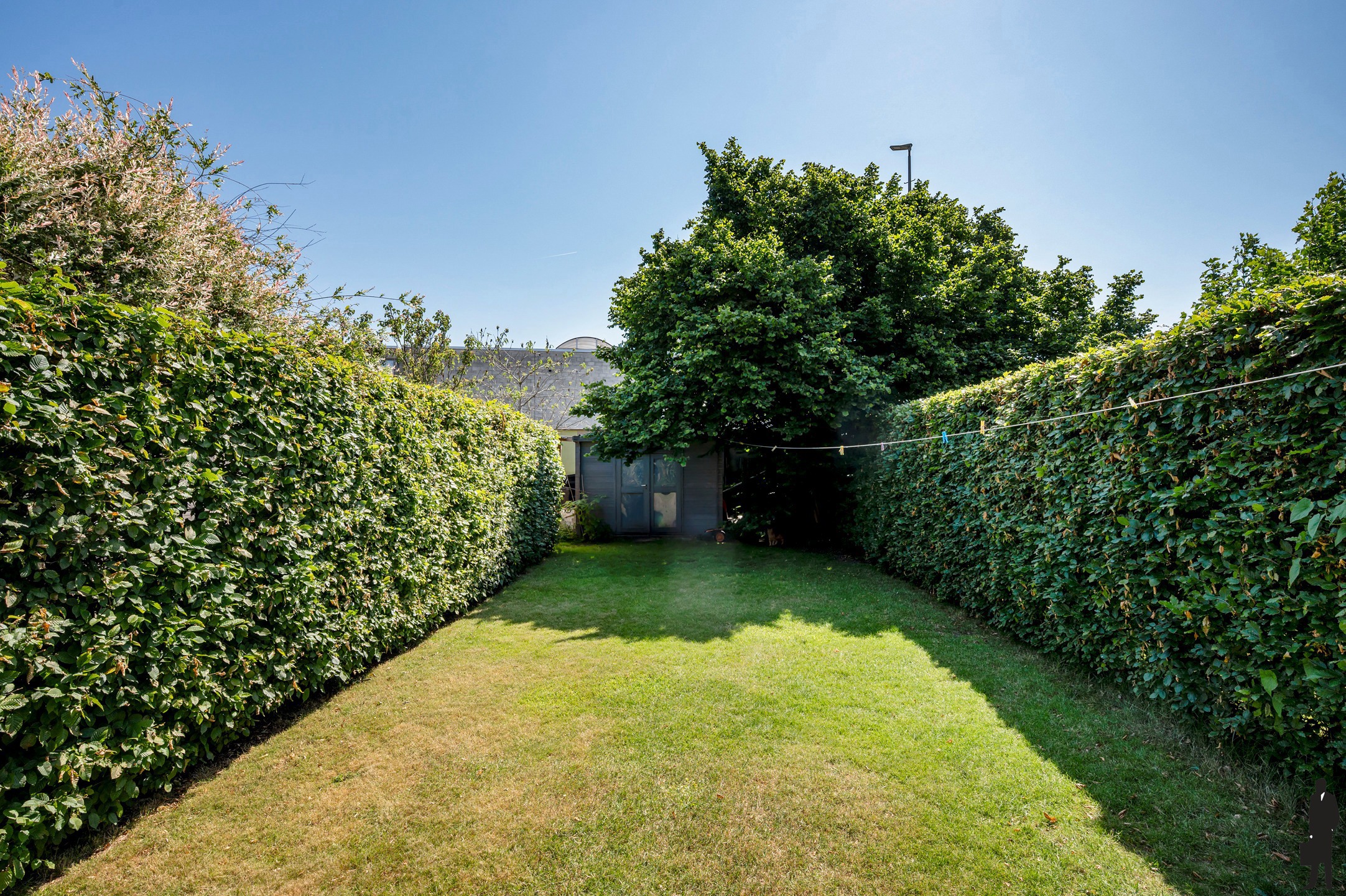 Fijne gezinswoning met 5 slaapkamers en een heerlijke tuin, in het centrum. - foto 3