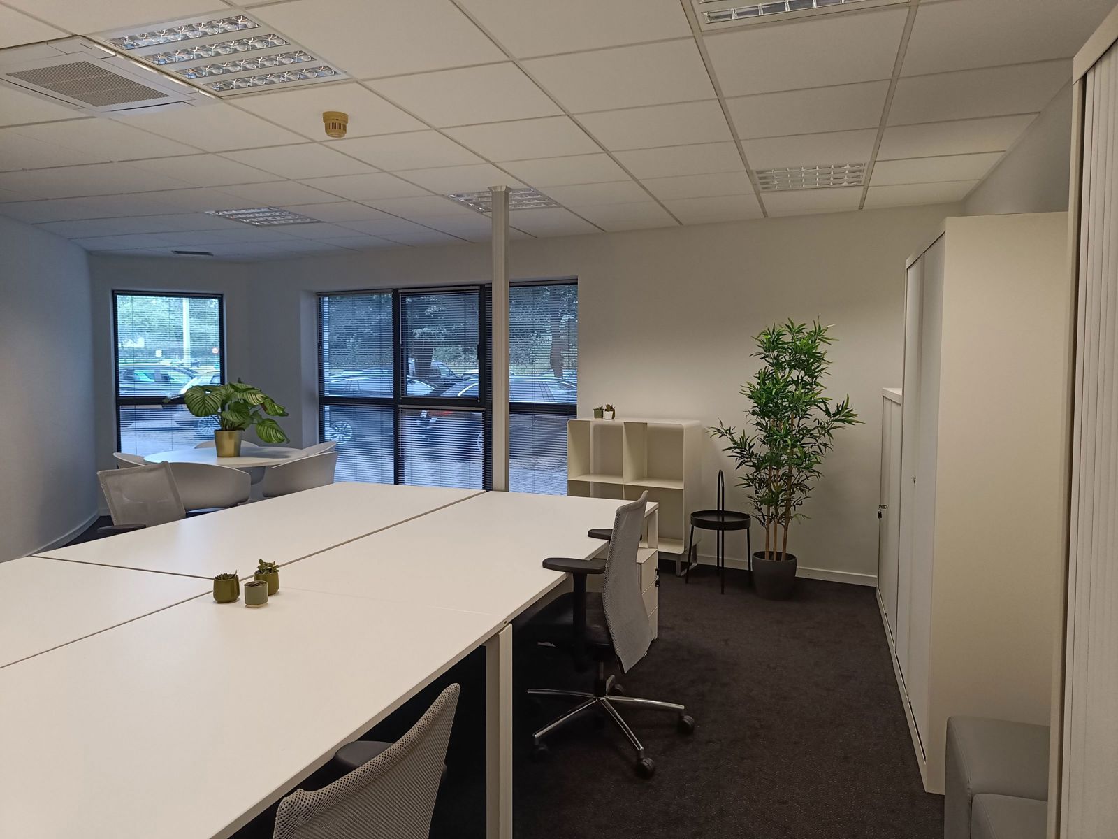 Kantoor voor 4 personen aan de Grote Ring van Hasselt - foto 2