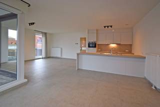 AZALEALAAN 31 bus 12 - 8800 ROESELAREAzalealaan 31/1.28800 RoeselareDit rustig gelegen appartement maakt deel uit van de nieuwbouwresidentie Camelia...