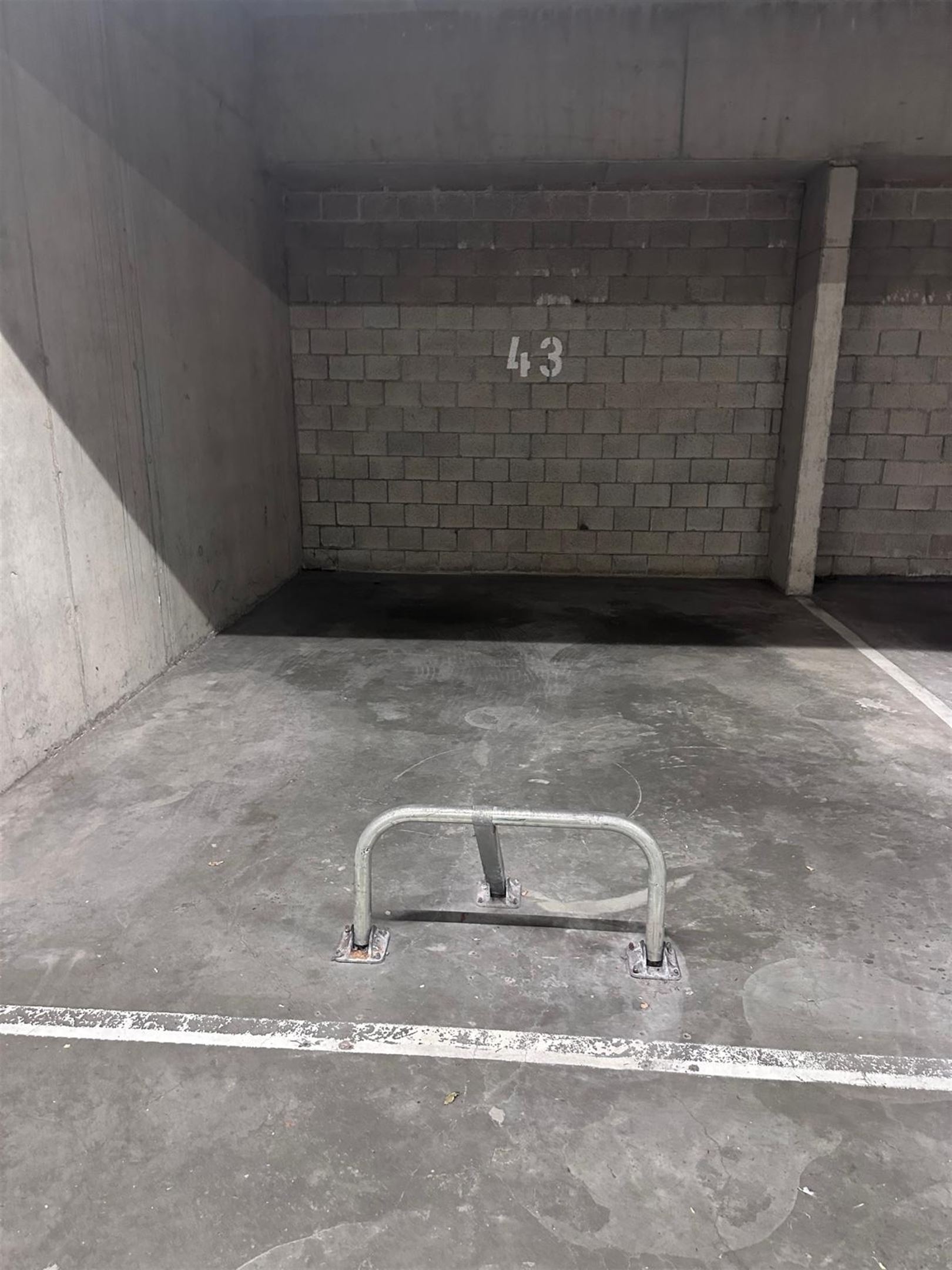 Ondergrondse autostaanplaats op goed bereikbare locatie - foto 3