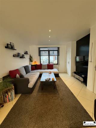 Gerenoveerde gezinswoning met 4 slaapkamers in WilrijkIn een rustige en kindvriendelijke buurt van Wilrijk presenteren we u deze smaakvol...