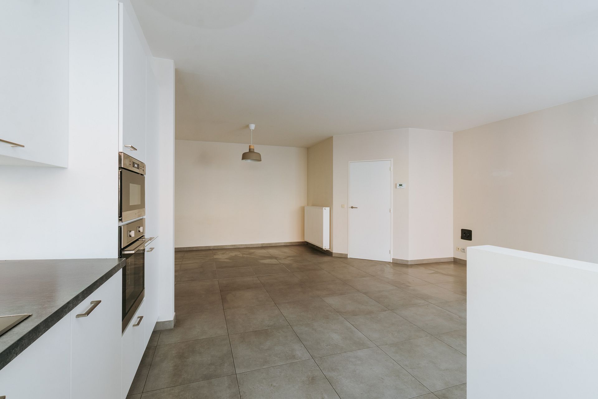 Twee slaapkamer appartement met terras en autostaanplaats - foto 5