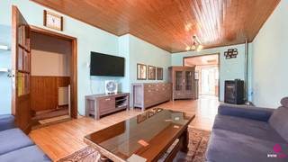 Bij ImmoFusion 7/7 “open huis” : klik op onze 3D-TOUR. Ervaar vastgoed alsof je er zelf doorloopt!Gezellige gezinswoning met potentieel op rustige...