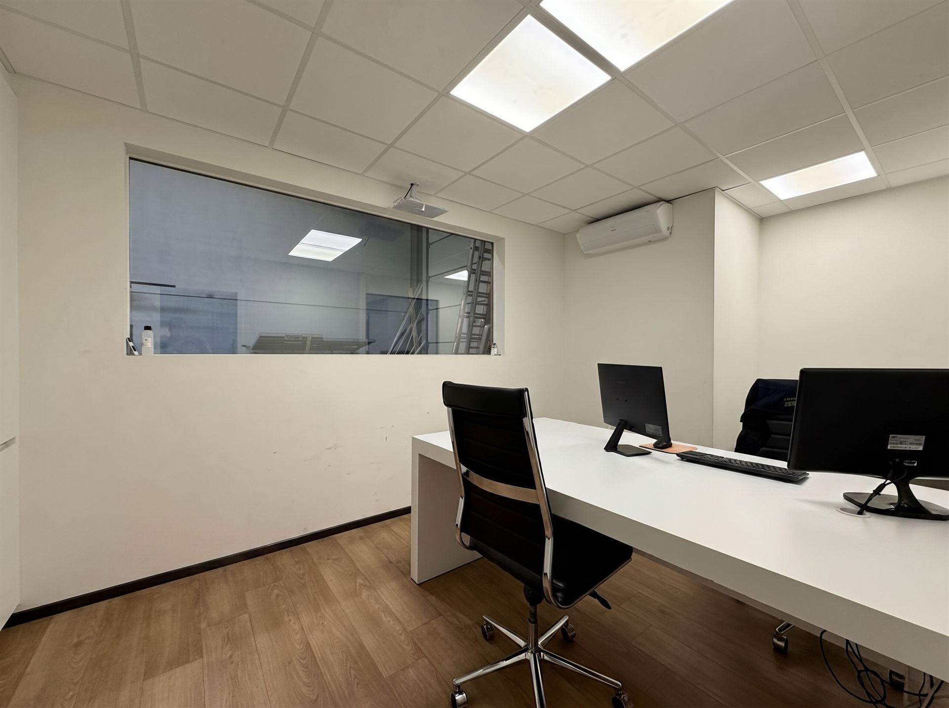 Commercial à vendre à Maasmechelen - photo 5