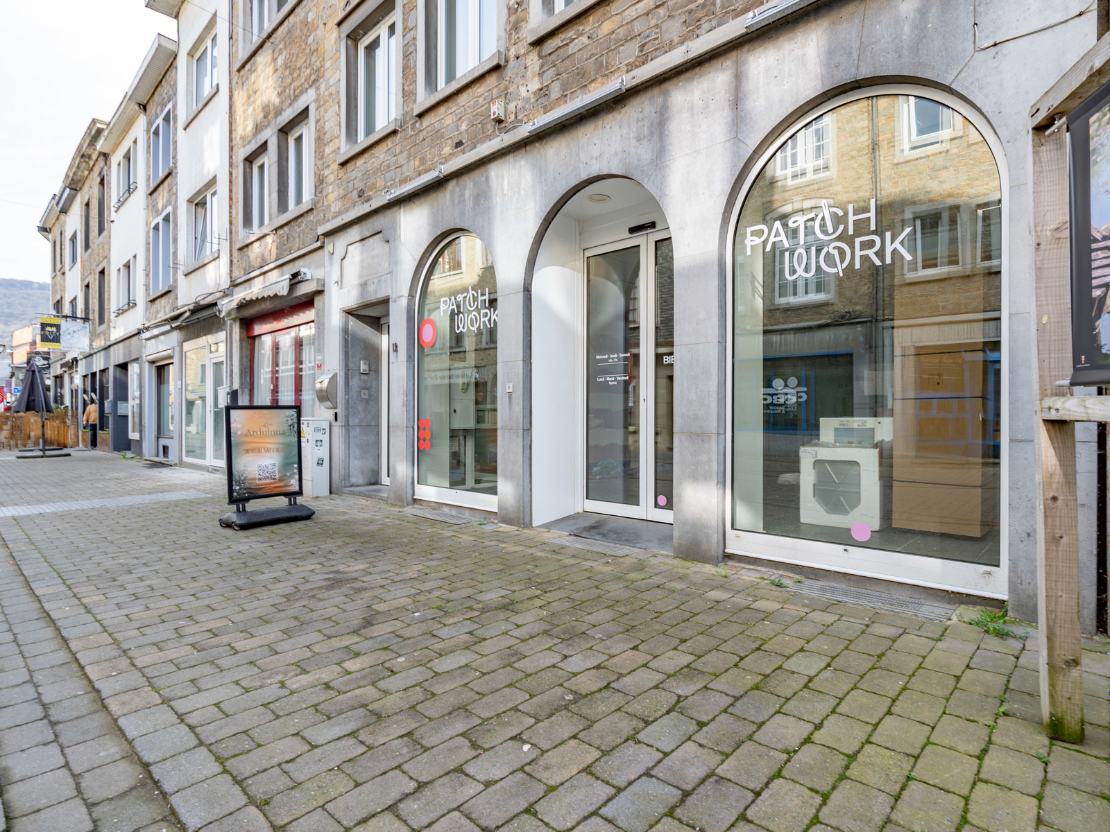Gerenoveerd gemengd gebouw – Handelsruimte &amp; 2 appartementen - foto 5