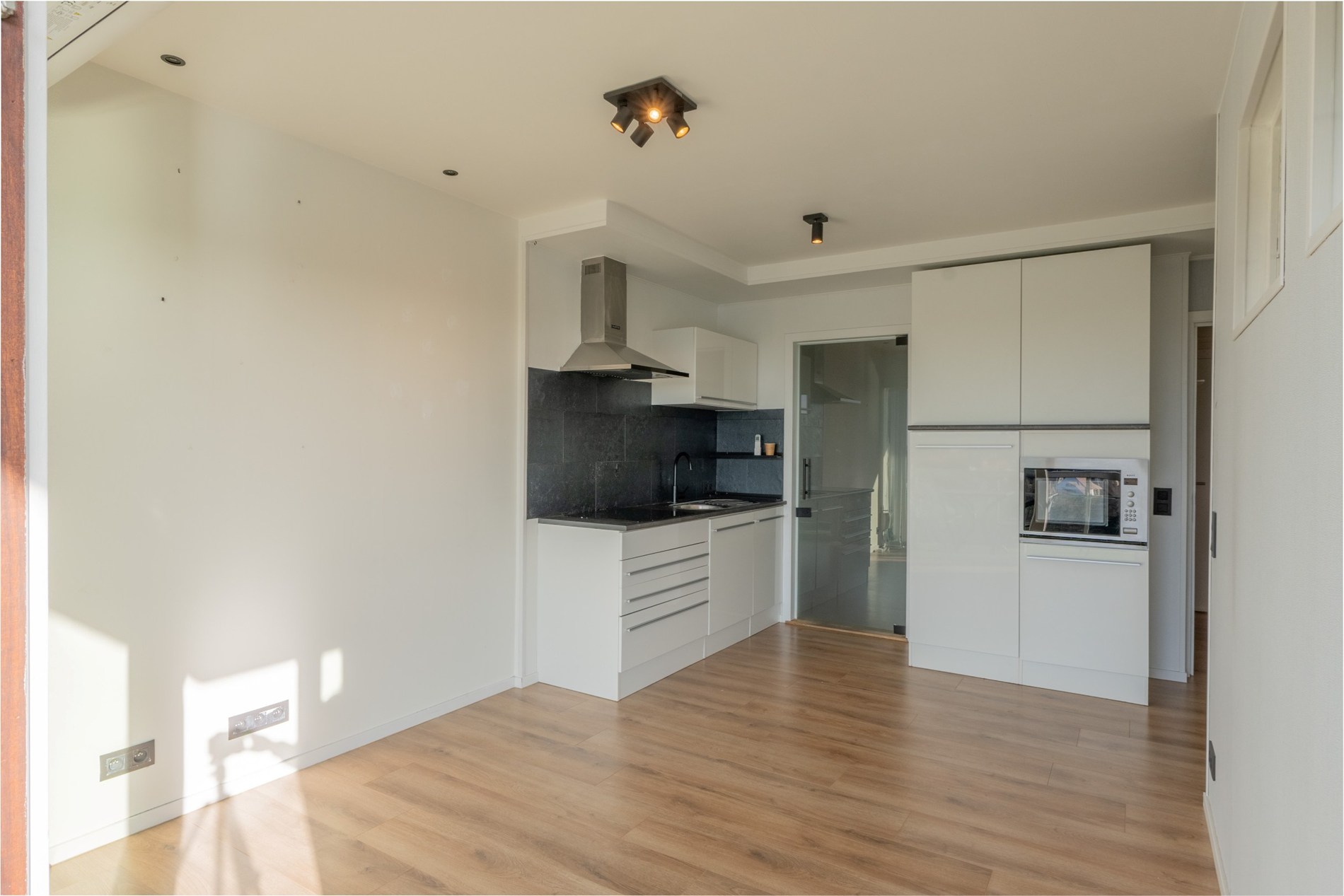 Appartement met breed zonneterras te Heist-Duinbergen - foto 4