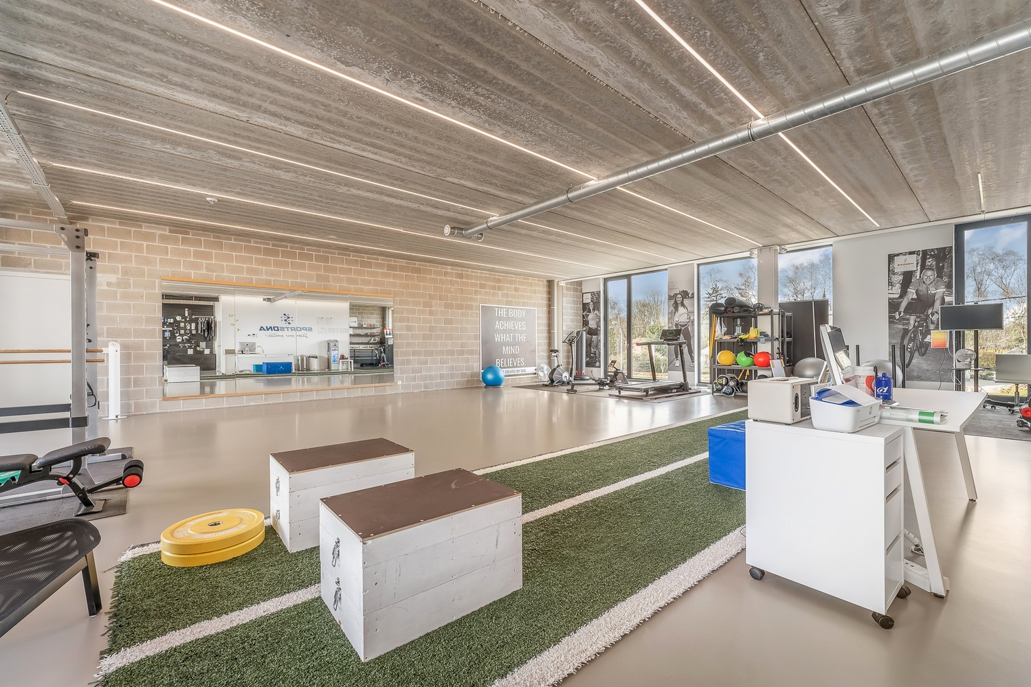 Kantoorruimte van 159 m² met ruim terras te Putte - foto 4