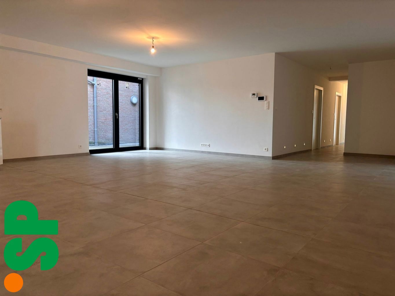 Nieuwbouw appartement met 2 slaapkamers, terras en ondergrondse autostaanplaats nabij het centrum van Veerle. - foto 5