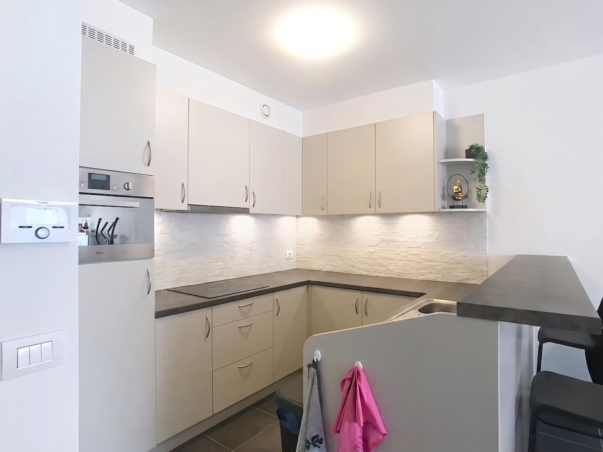 Ruim 2-slaapkamer appartement in het centrum van Middelkerke - foto 4