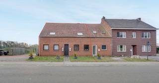 Te Koop: Gebouw met 4 (onvergunde) studio’s – Interessant voor beleggersHuuropbrengst: €1570/maand (volledig verhuurd)Op de grens van Zonhoven en...