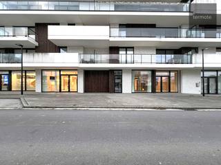 Magnifieke kantoorruimte met 176m² bruikbare oppervlakte op gunstige locatie met 4 privatie parkeerplaatsen!Ontdek deze klassevolle locatie voor uw...