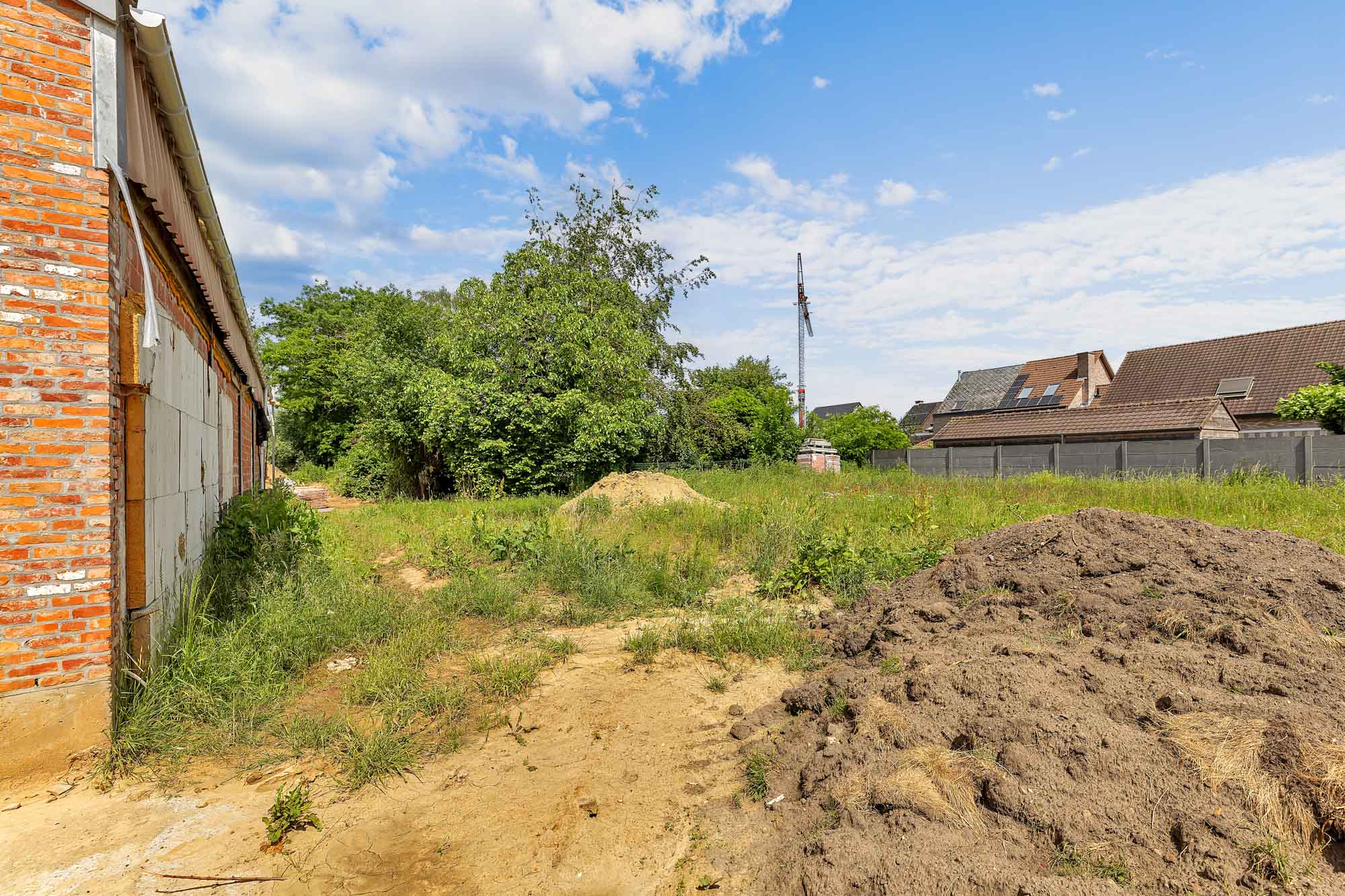 Loods met bijhorende percelen (Bouwgrond) - foto 4