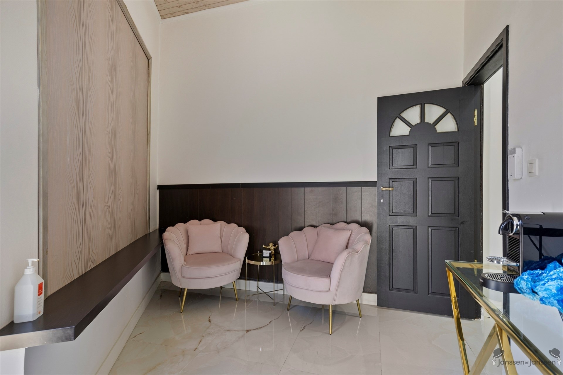Veelzijdige Hoekwoning met 3 tot 5 slpk op centrale locatie wonen, werken of groeien met het gezin - foto 4