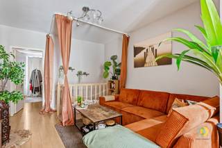 In the heart of Vilvoorde, located on a quiet street with ample parking, is this versatile home. The residence is recognized as a single-family...
