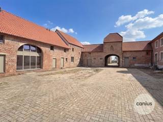 LIVING IN THE PEARL OF HASPENGOUW Living in a unique setting where the present meets & past!Overhof is an exceptional residential project in rural...