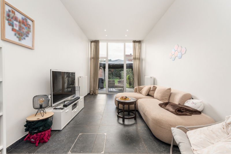 Instapklare rijwoning nabij centrum - foto 4