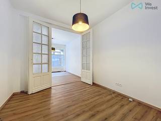 Tel: +32 475 71 63 52 // Mail: matthieu.goffin@weinvest.beWe Invest is trots u dit prachtig volledig gerenoveerd éénslaapkamerappartement voor te...