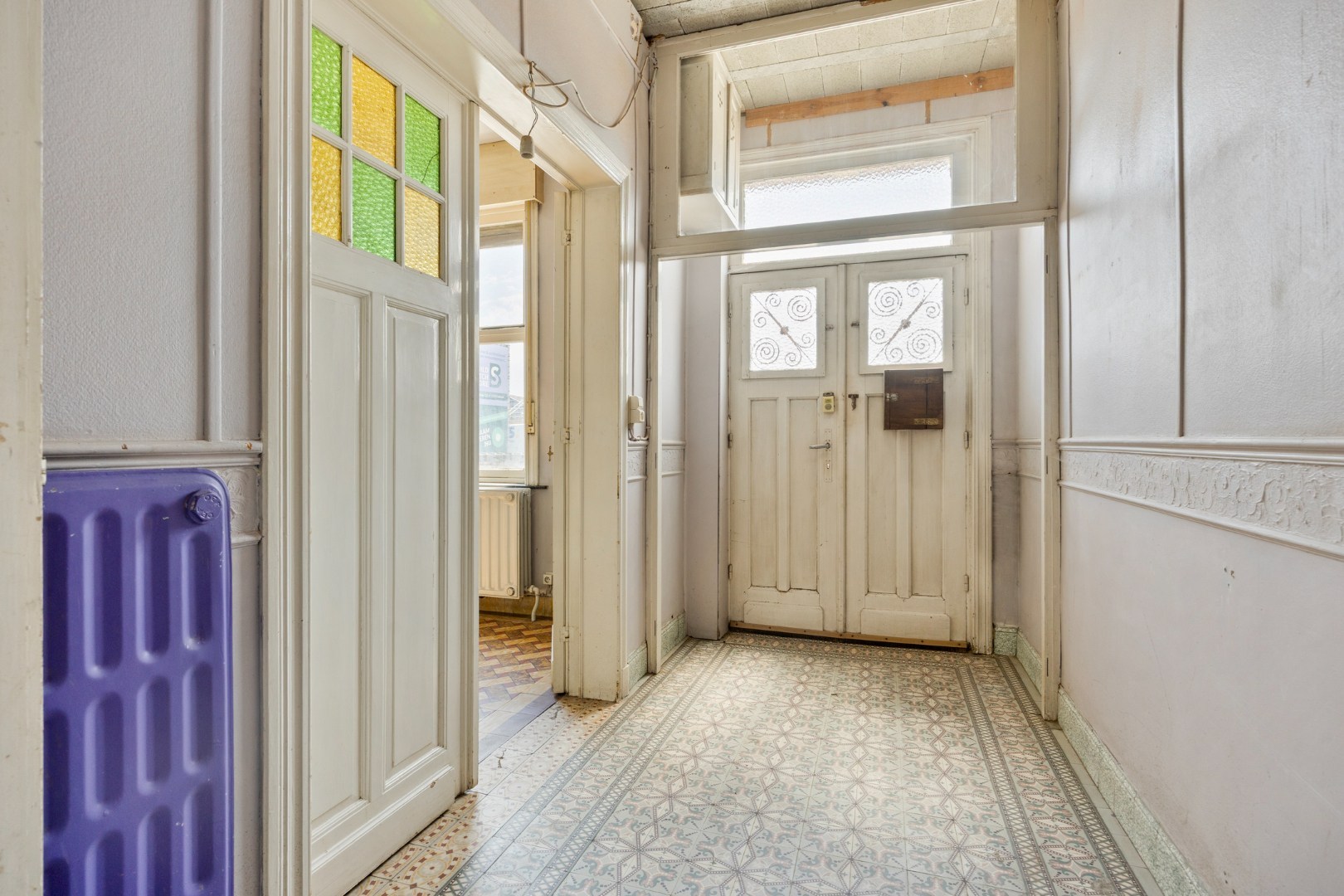 Ruime te renoveren woning met 3 slaapkamers in Lubbeek met doorgang langs het perceel van de buren. EPC: 736 KWH/m² - foto 4