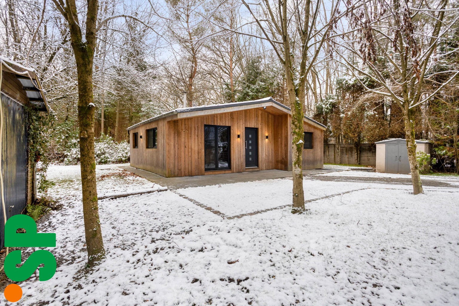 Volledig gerenoveerde chalet met 3 slaapkamers op perceel van 15A. - foto 3