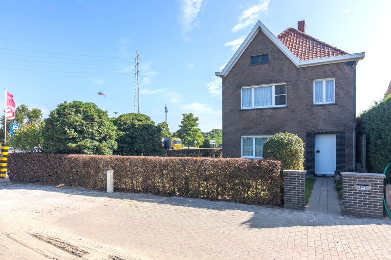 House for sale in Wielsbeke with 4 bedrooms - photo 1