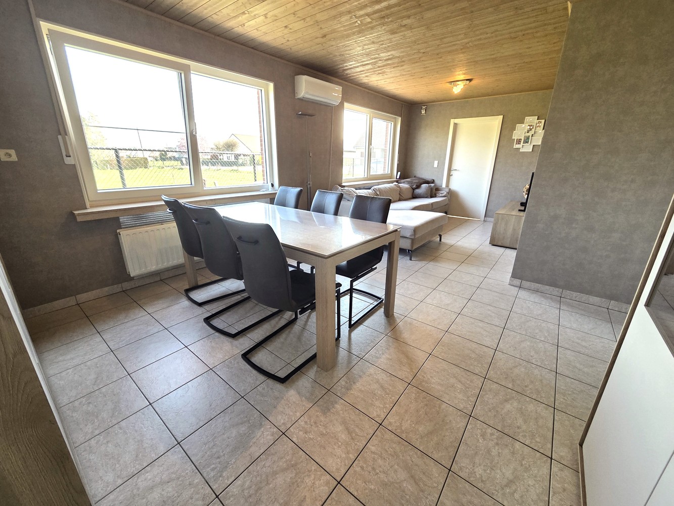 Zeer rustig gelegen laagbouwwoning, 3 slaapkamers, instapklaar op een perceel van 790m² - foto 4