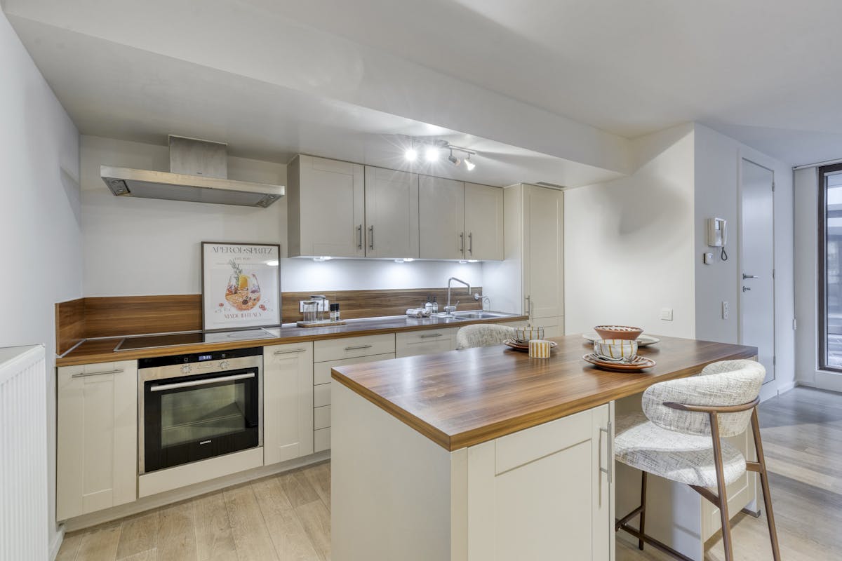 Gelijkvloers appartement met 3 slaapkamers in historisch centrum van Brugge. - foto 4