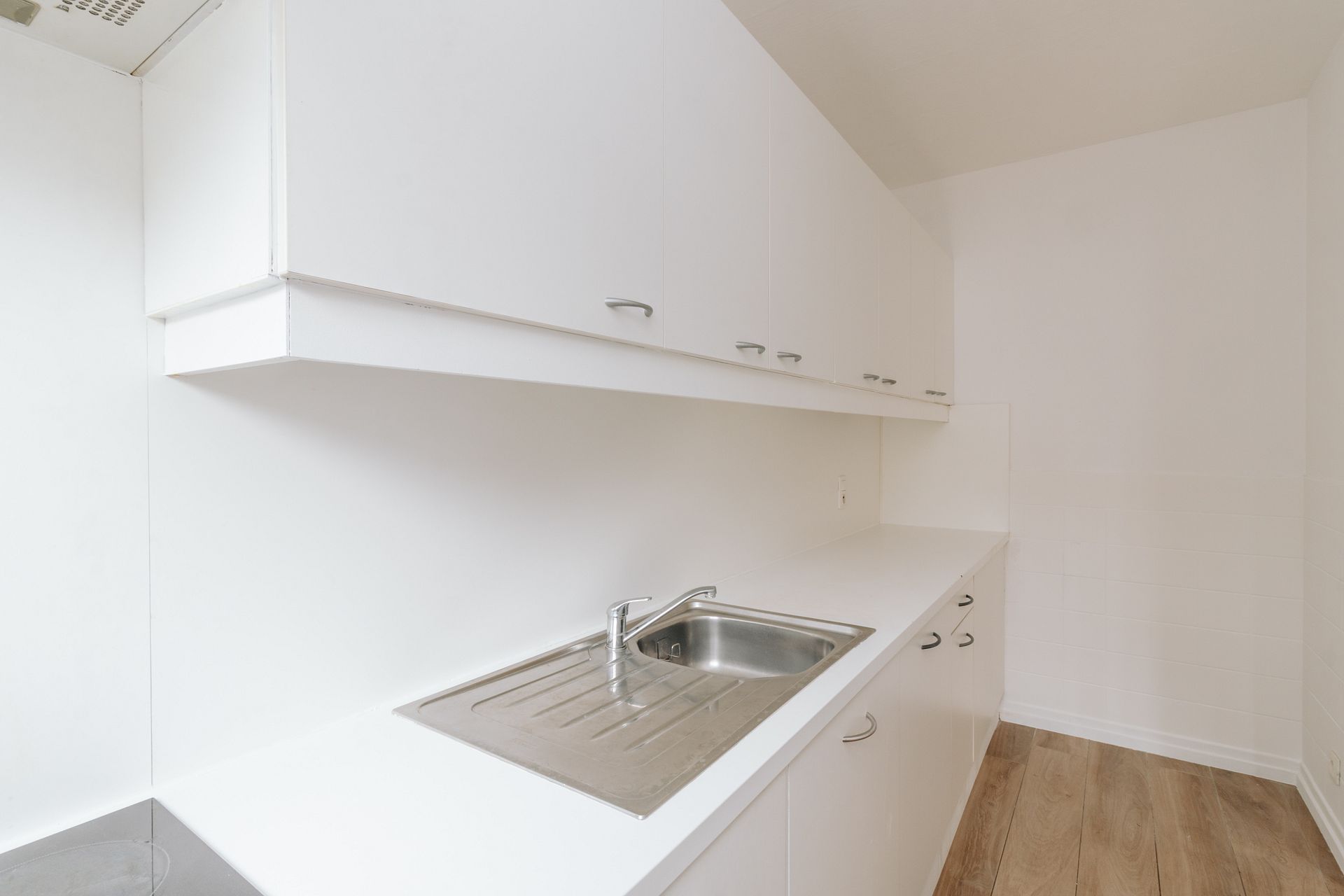 Instapklaar appartement met grote tuin in Berchem - foto 4