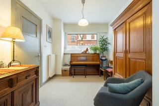 Fijne gezinswoning met 4 slaapkamers op een perceel van 155 m² nabij de Nieuwe Kaai en het centrum van Turnhout! Mogelijkheid tot...