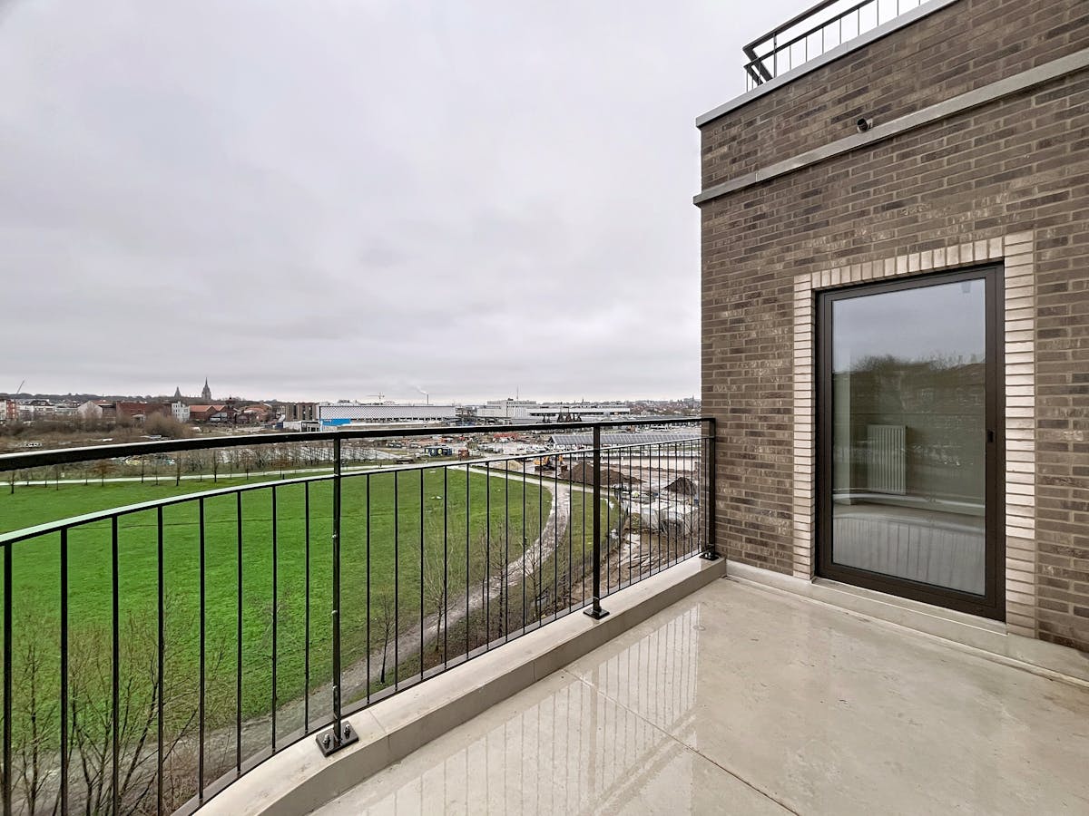 Prachtig nieuwbouw app. (2slpk) met terras @Tour &amp; Taxis - foto 3