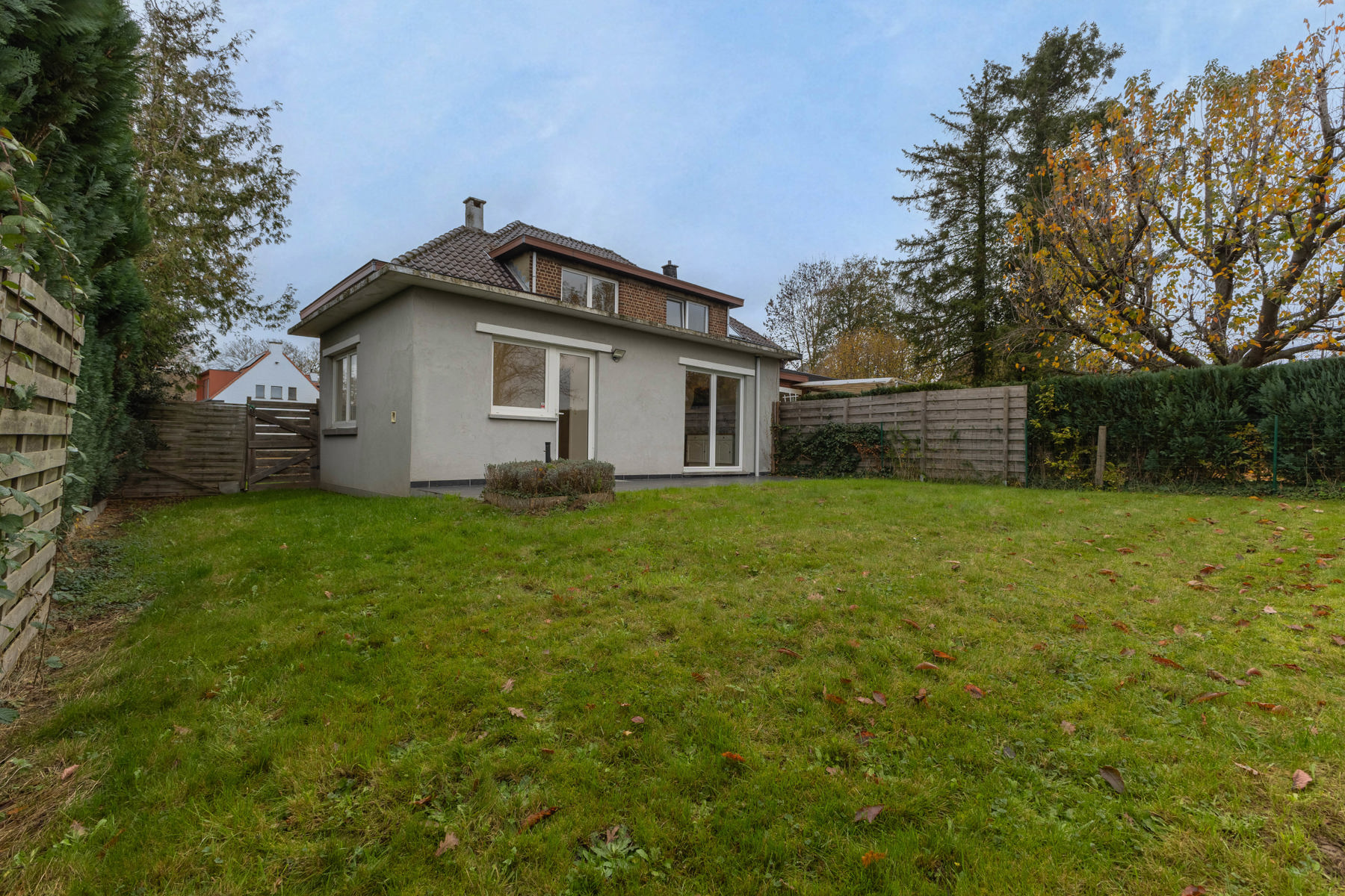 Gunstig gelegen woning met 2 slaapkamers, tuin en garage - foto 2