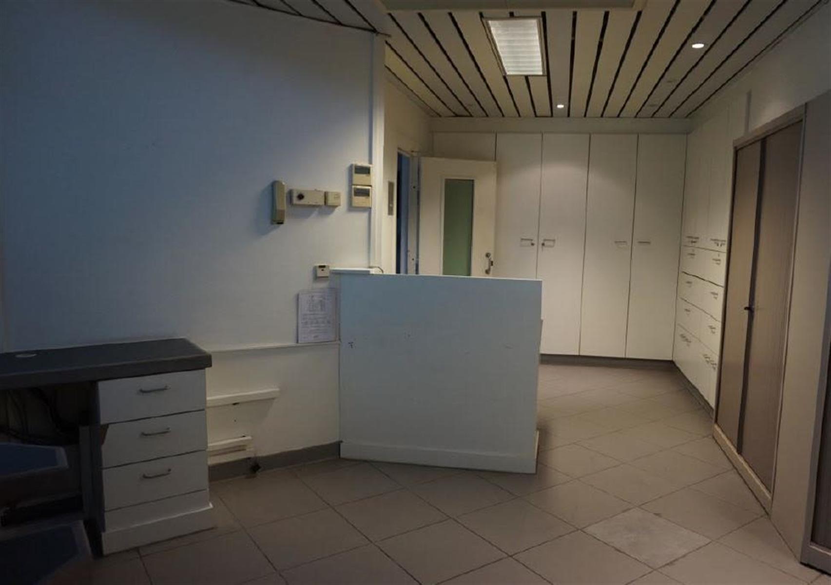 Commercial for sale in Antwerp - photo 4