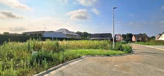 Zeer mooi  gelegen bouwgrond van 633 ca voor een open bebouwing in een nieuwe verkaveling in de Marie Glavanystraat 4 in Lummen.Als eerste perceel...