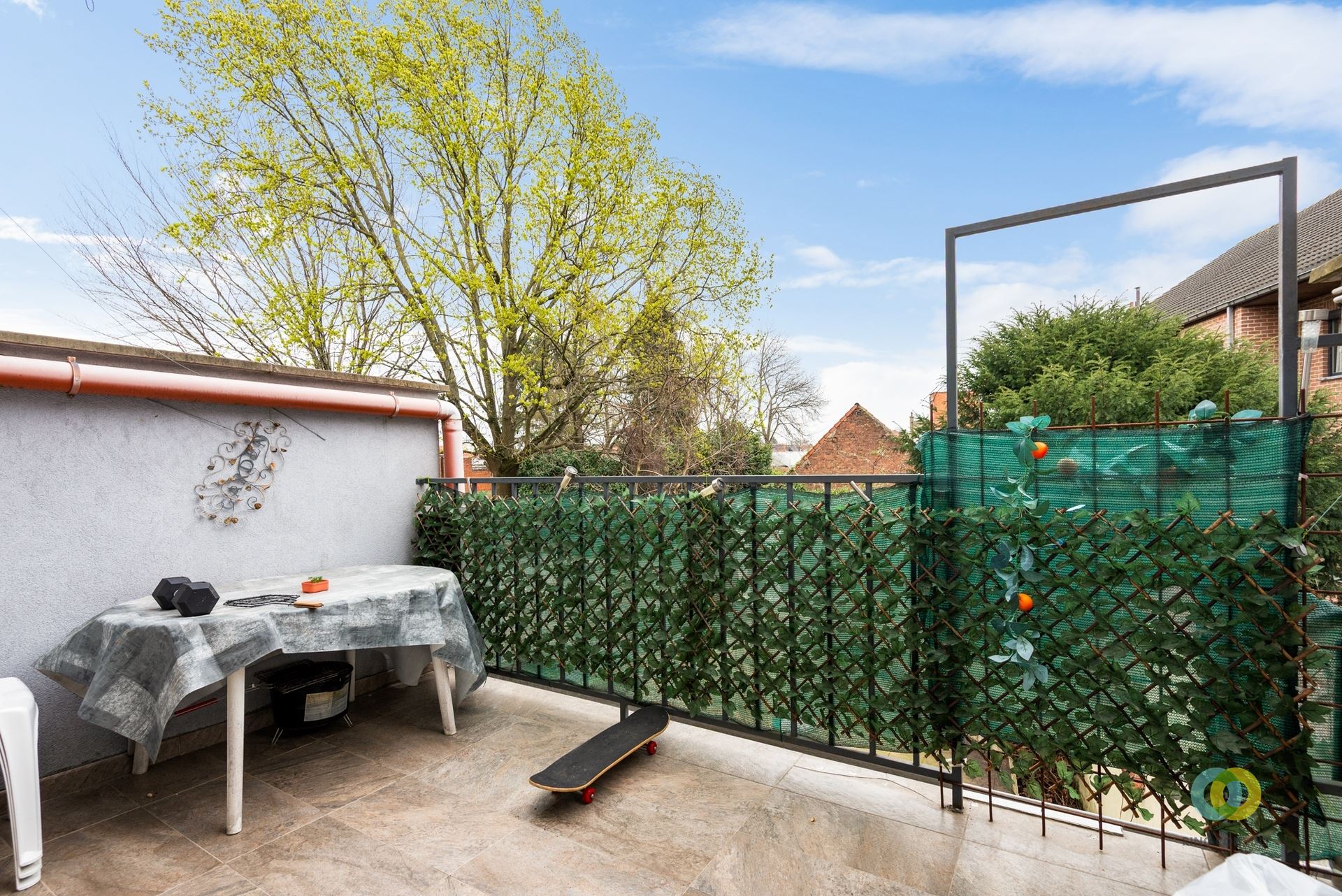Ruim duplex appartement met 2 slaapkamers en bureau - foto 4