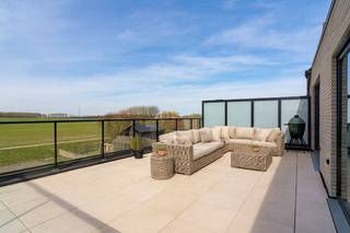 Residentie Due is een charmante, kleinschalige nieuwbouwresidentie bestaande uit slechts 4 appartementen.Ideaal gelegen in het hart van Wippelgem...