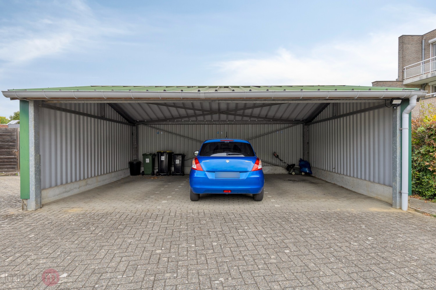 Goed gelegen appartement met 2 slaapkamers, terras en autostaanplaats - foto 5