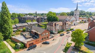 Welkom in brasserie De Lork!Deze goed-draaiende zaak zoekt nieuwe, enthousiaste uitbaters.De troeven van dit pand zijn:- Het restaurant werd volledig...