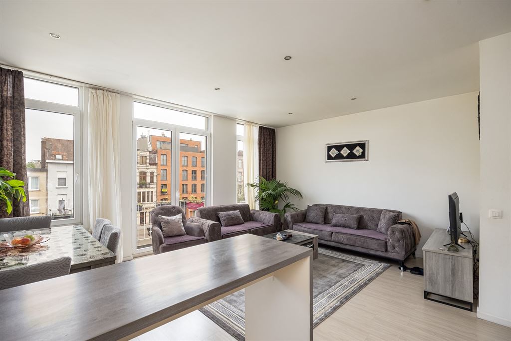 Instapklaar appartement met 2 buitenruimtes - foto 4