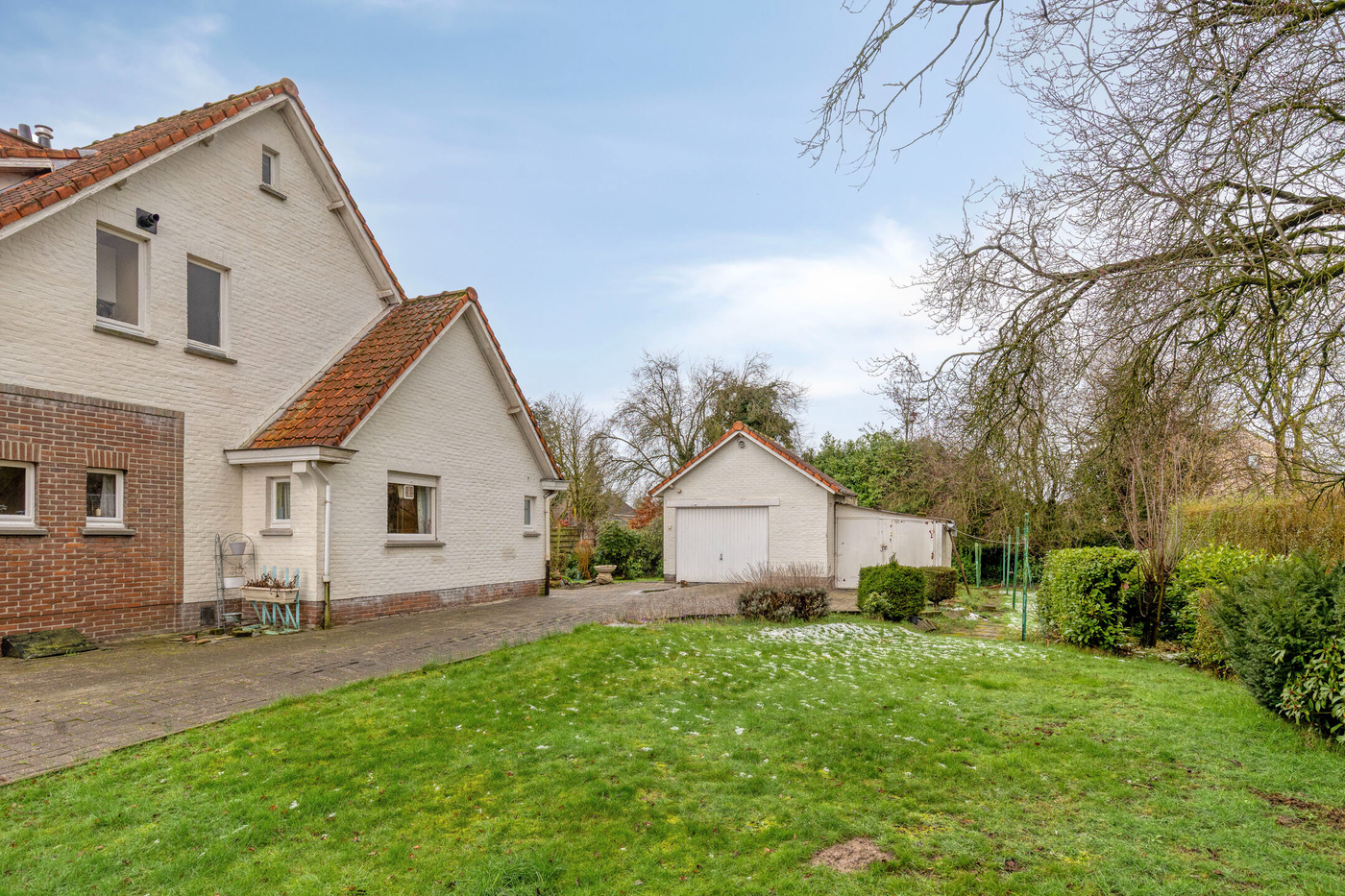 Te renoveren half open bebouwing in rustige woonwijk - foto 4