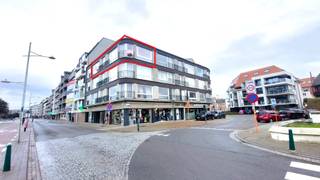 Dit appartement is gelegen in het centrum van Bredene Duinen met prachtig open zichtop de duinen en Bredene Centrum.Gelegen op de 3° verdieping in...