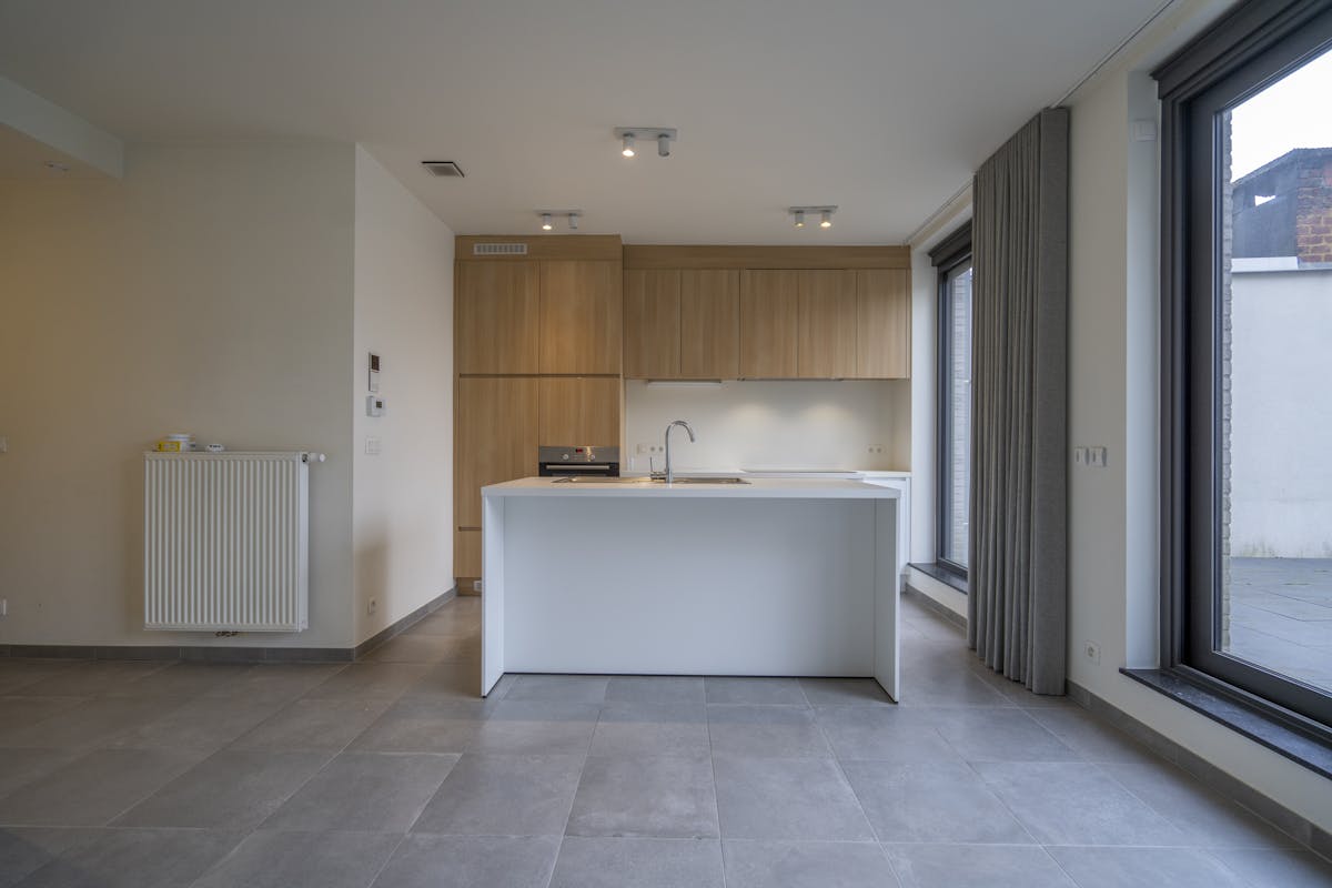 Prêt à emménager, appartement récent avec terrasse spacieuse à vendre - photo 2