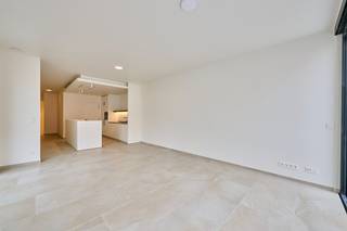 Ontdek luxueus wonen in dit recent opgeleverde, high-end appartement met oog voor design en comfort.Dankzij de hoogwaardige afwerking, moderne keuken...