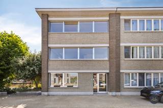 Ontdek deze verrassend ruime Bel-étage woning aan de Pastoor Dergentlaan 10, in het bruisende centrum van Aarschot. Met een bewoonbare oppervlakte...