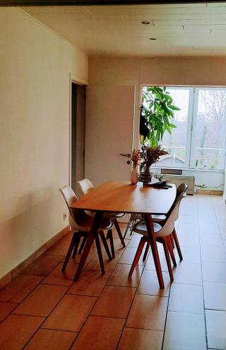 Wonen pal in het centrum van Kruibeke en vlakbij het kerkhoekpark ?Dit appartement op de 2de verdieping is ideaal als starterswoning , comfortabel,...