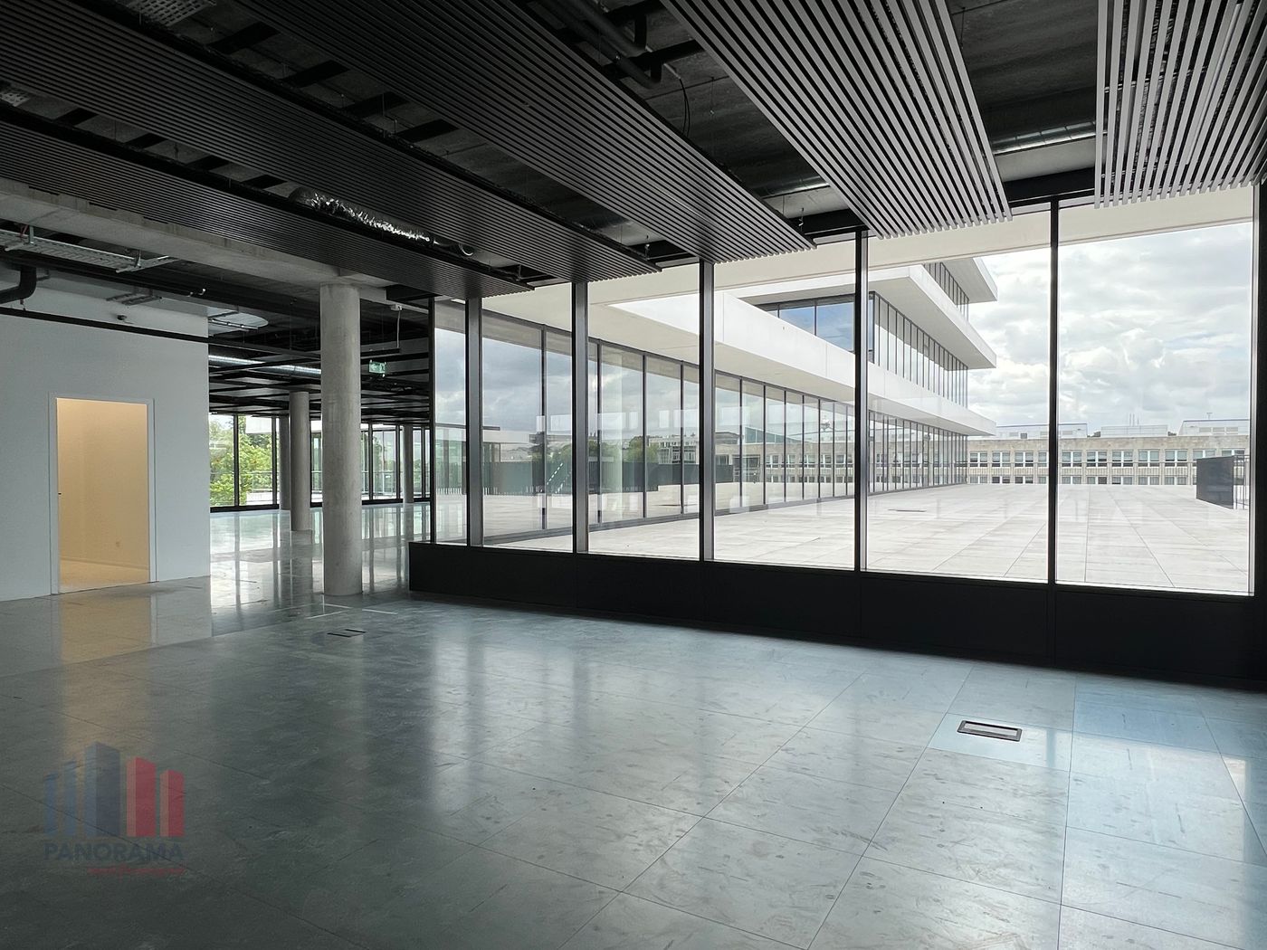 902 m² de nouveaux bureaux/polyvalents sur l'A12/R0 - photo 1