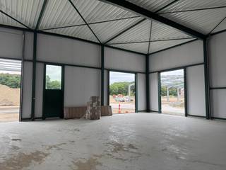 TECHNISCHEXCL. BASISPAKKET UITRUSTINGENNutsaansluitingen:• Elektrisch• Collectieve HS cabine van X KVA• Gemeenschappelijk tellerlokaal• 25D60...